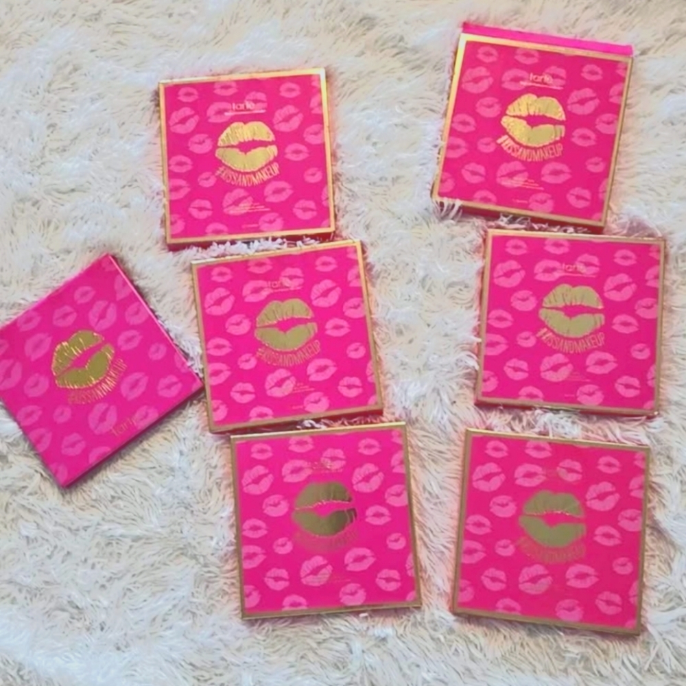NEW TARTE KISS AND MAKEUP EMPTY CUSTOM MAGNETIC COSMETIC MAKEUP PALETTE